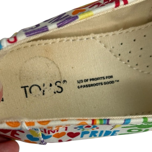 Toms Alpargata Unity Love Wins Pride Rainbow Canvas Shoes Womens SZ 7 Comfort - Picture 2 of 13